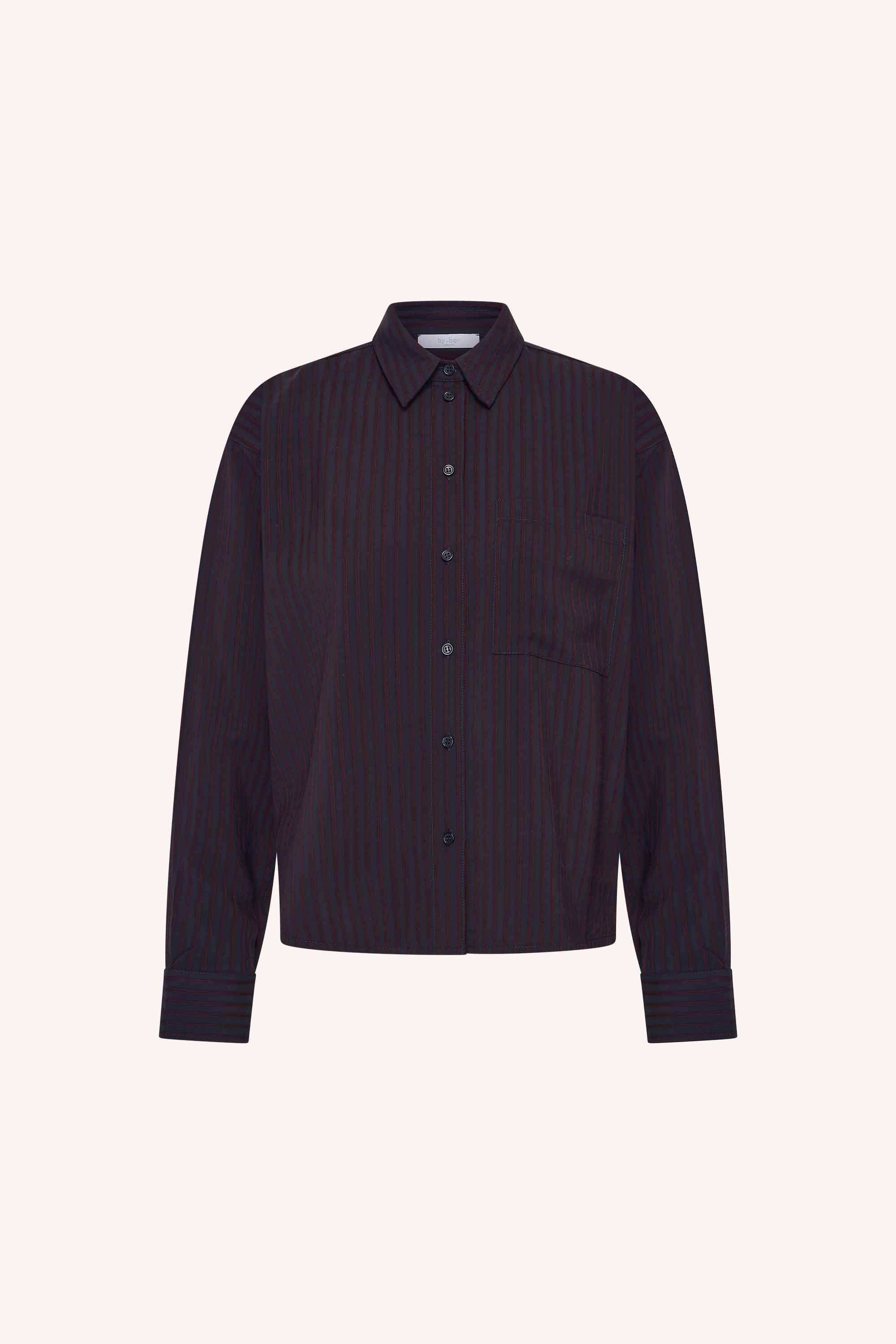 lise-wide-stripe-blouse-wine-stripe-all-time classic-verborgen steekzakken-draagbaar als set-by-bar-productfoto