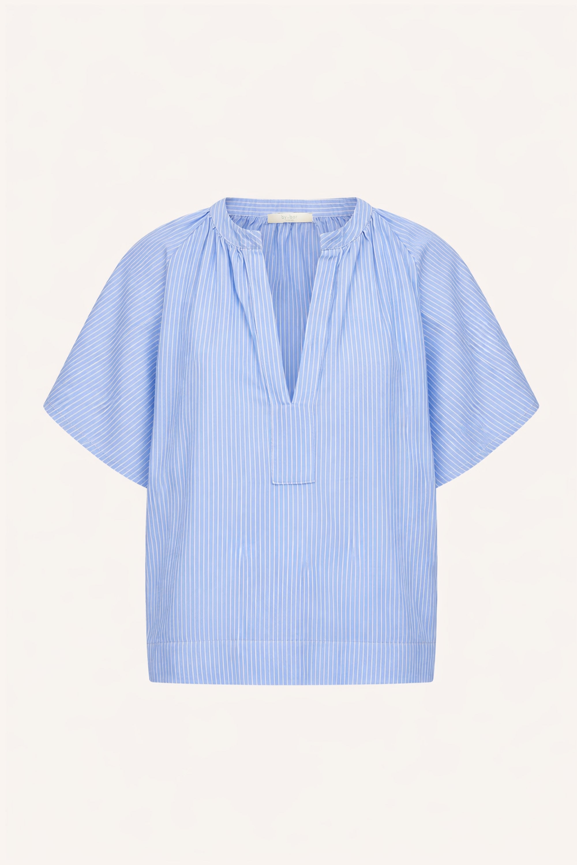vina-cloud-blouse-cloud-blue-stripe-losvallende pasvorm-kleine kapmouw-v-halslijn-by-bar-productfoto