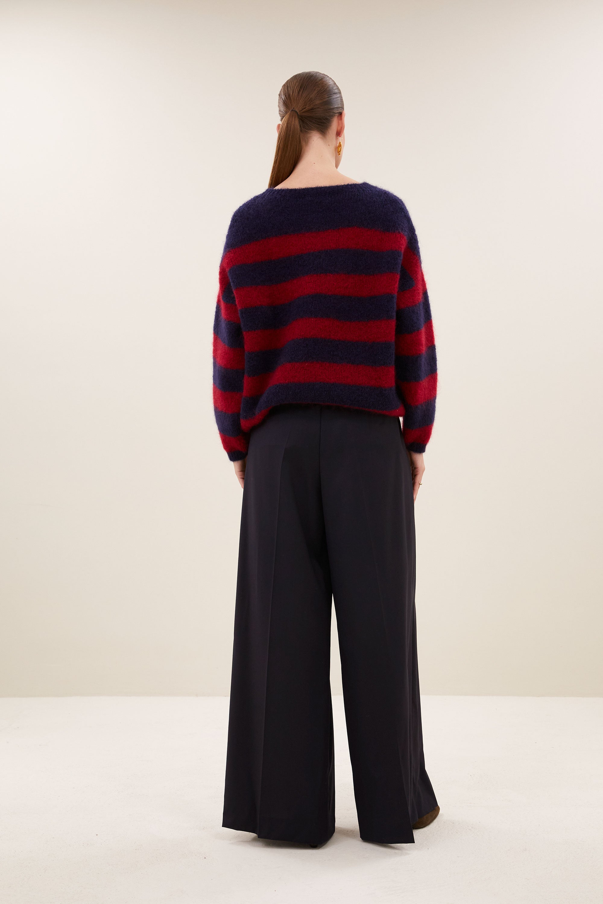 gigi-stripe-pullover-wine-stripe-comfortabele pasvorm-mix van mohair-ronde halslijn-by-bar-aanvullende-foto