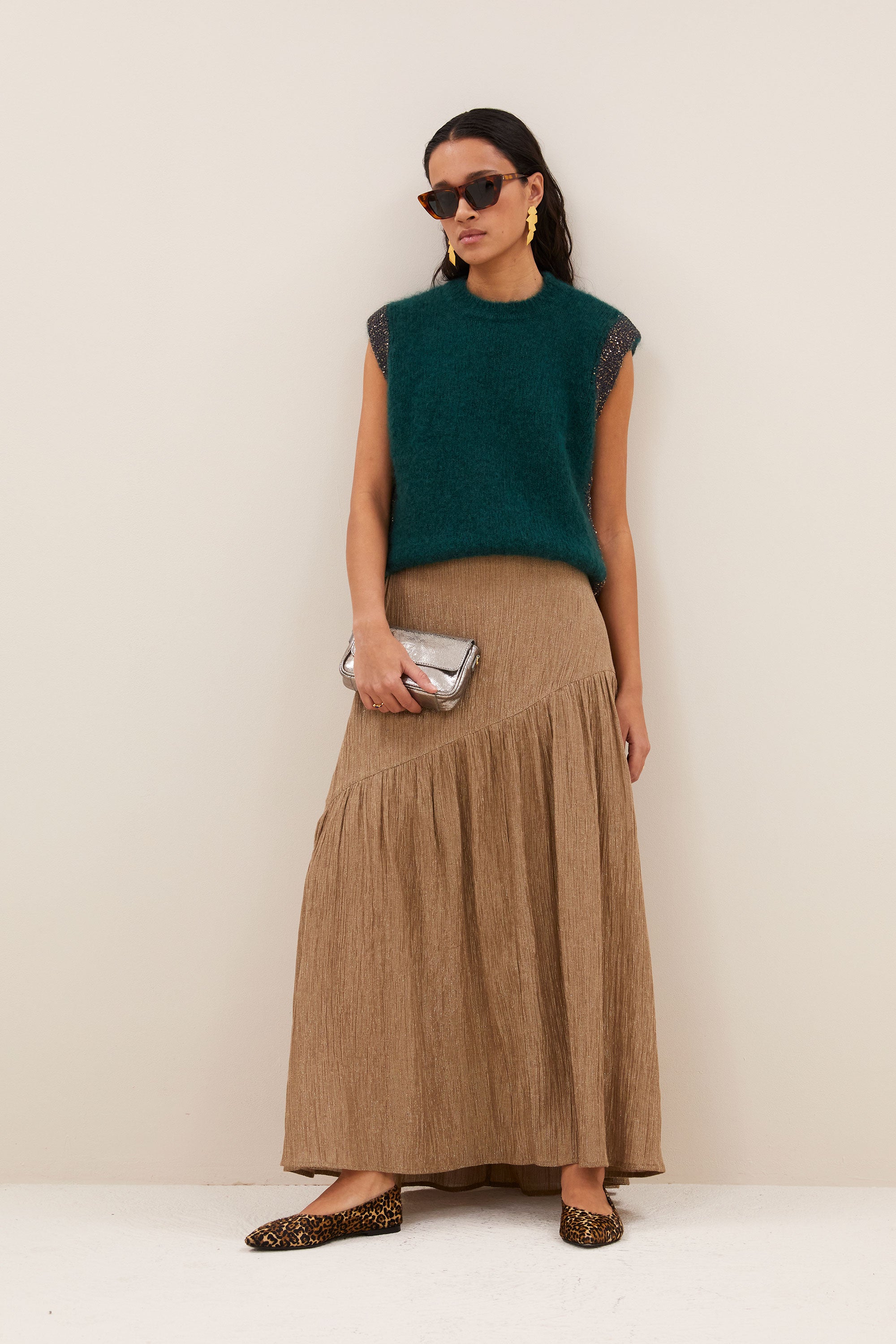 myra-lurex-skirt-gold-all-time classic-comfortabele pasvorm-subtiel geweven lurex draad-by-bar-aanvullende-foto