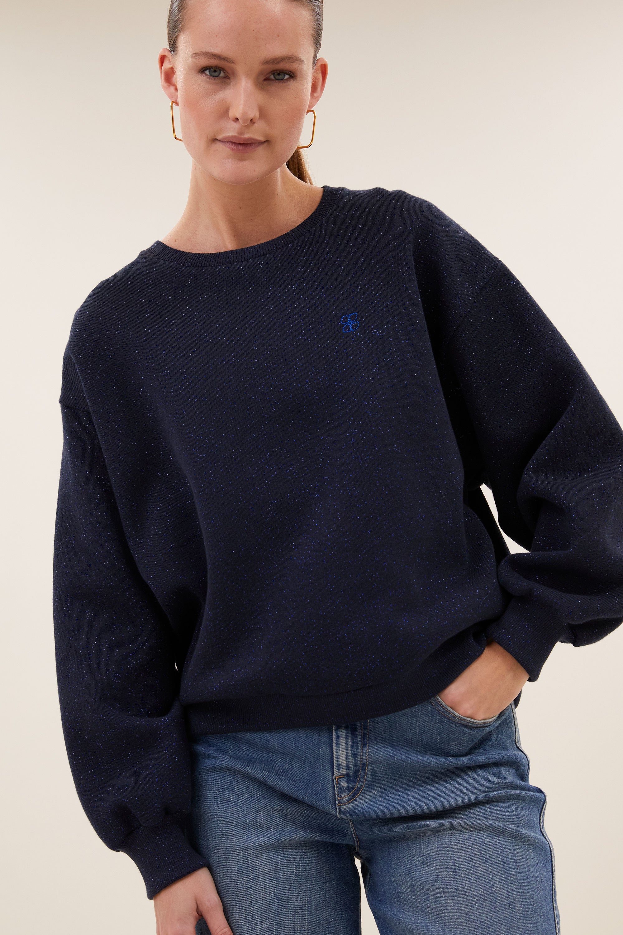 lili-sparkle-sweater-midnight-all-time classic-katoen kwaliteit-ronde halslijn-by-bar-detail