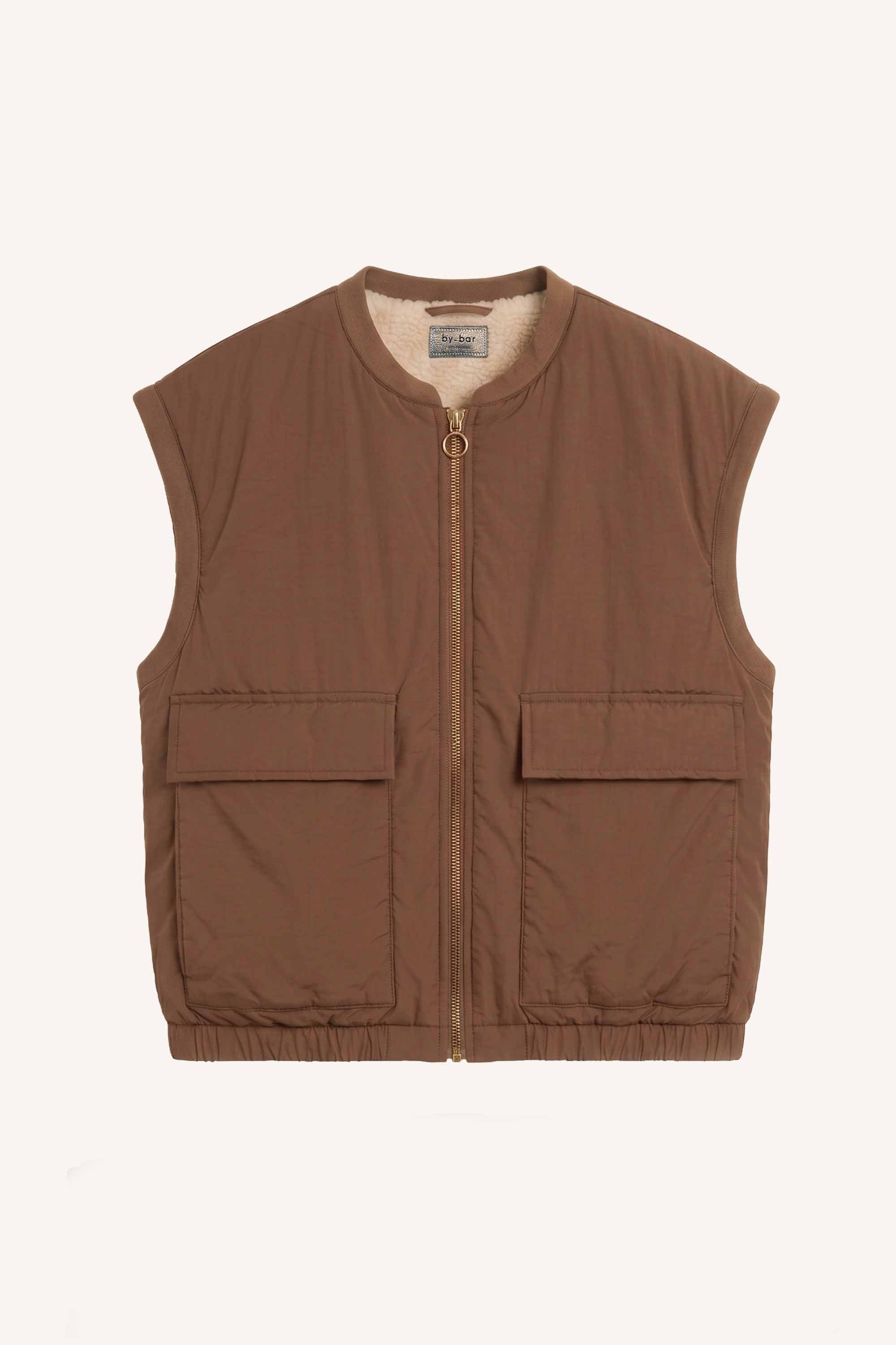 gio-sleeveless-jacket-hazel-fleece_pocket_lining-binnenvoering-draagbaar aan beide zijden-by-bar-productfoto
