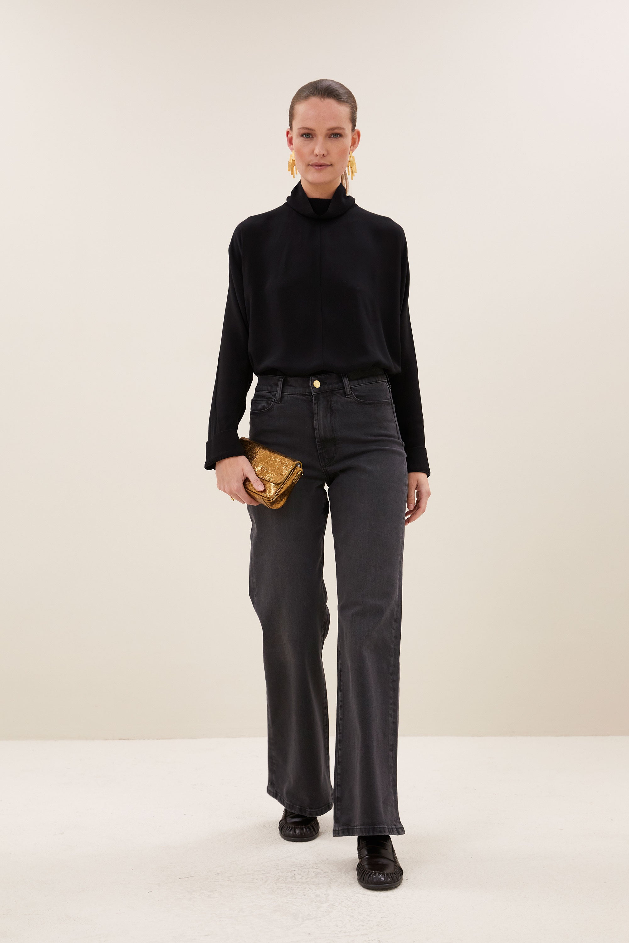 mio-jb-pants-jet-black-all-time classic-aansluitende fit-biologisch katoen-by-bar-loop-shot